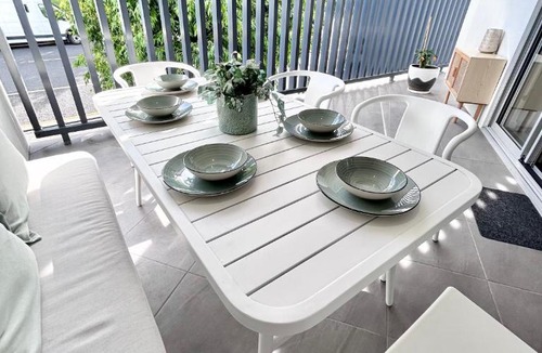 Manly Apartment | Location, location, location - very large apartment