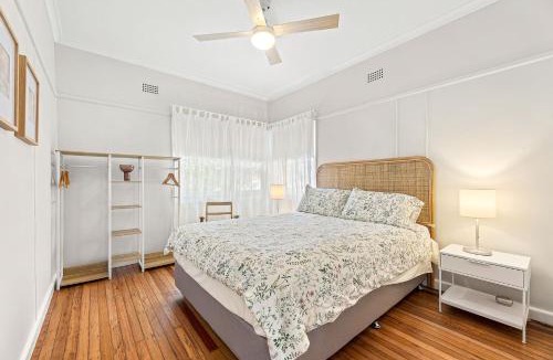 Narooma House | Location, Location, Location ! The Light House Cottage Narooma