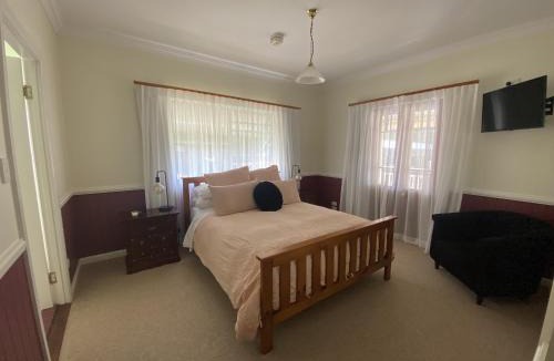 Stanthorpe Bed & Breakfast | Loggers Rest B&B