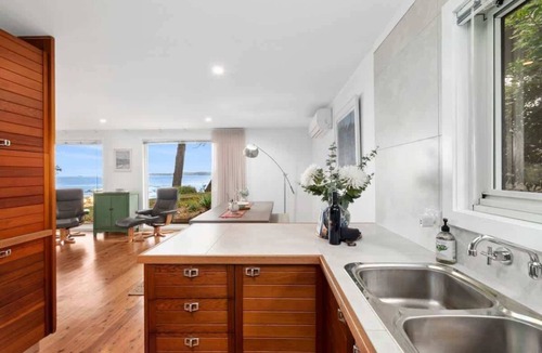 Long Beach House | Long Beach Hideaway