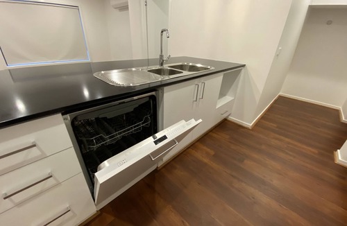 Doreen House | Long Stay Discount-30 Minutes to International Airport-ModernHouse-DoreenVic3754