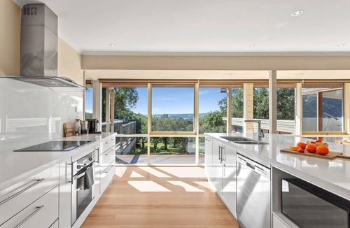 Red Hill House | Long View at Red Hill, heated pool, pet friendly