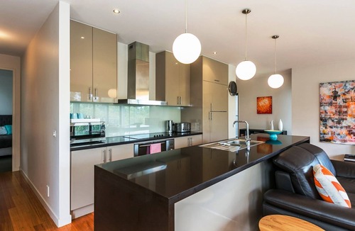 Lorne House | Lorne Luxury Escape – Peaceful, Family-Friendly with Ocean & Forest Views