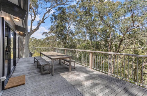Lorne House | Lorne Tree Top Escape
