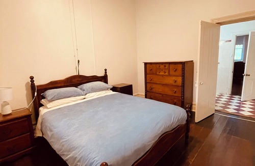 Gilbert House | Lorondale Homestead