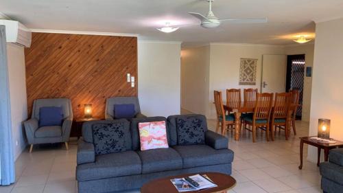 Bongaree House | Lowset Pet Friendly Home