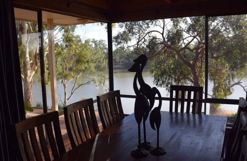 Loxton House | Loxton River Escape - Holiday home on the river