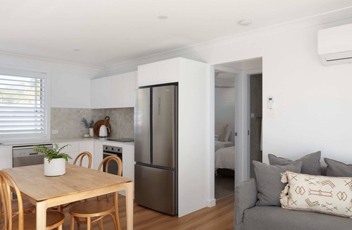 Nelson Bay House | Luana - pet friendly holiday townhouses in Nelson Bay