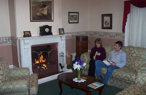 Latrobe Bed & Breakfast | Lucinda B&B