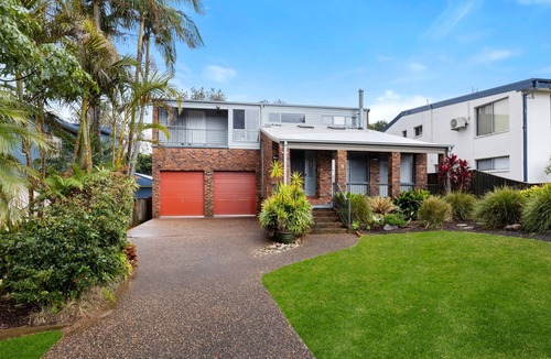 Culburra Beach House | Lumina - Fireplace - 3 Mins Walk to Beach