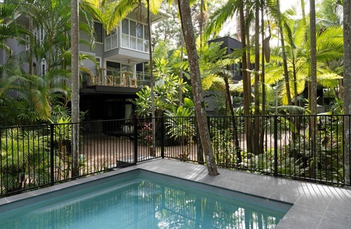 Noosa Heads Villa | Luna - Little Cove, only steps away to the ocean