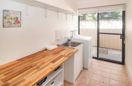 Dunsborough House | Luskentyre- 500m Beach -1km town