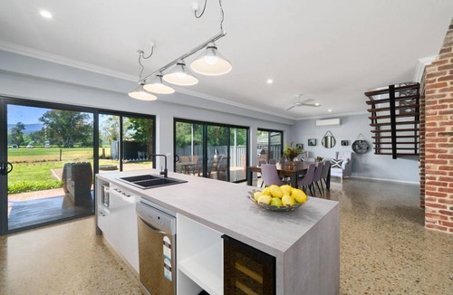 Whitfield House | Lusso