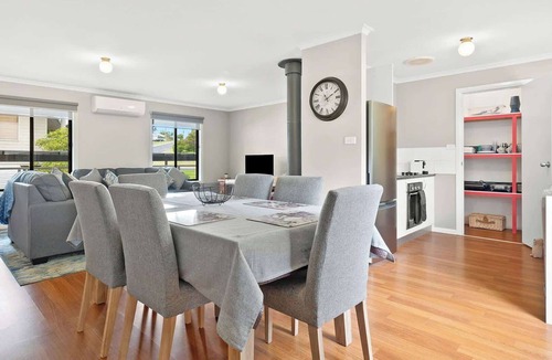 Tuross Head House | Luv Shack @ Tuross Head - Single level home