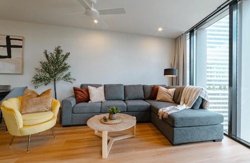 Brisbane Central Business District Apartment | Lux 20th floor 2br 2bath, Infinity Pool, Gym, Wifi