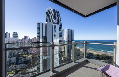 Broadbeach Apartment | Luxe Broadbeach Escape 4BR with Ocean Views and Pool