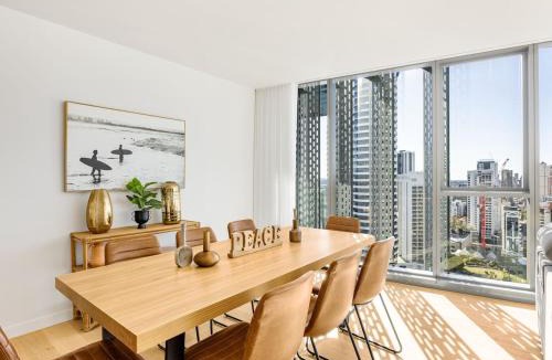 Broadbeach Apartment | Luxe Broadbeach Escape 4BR with Ocean Views and Pool