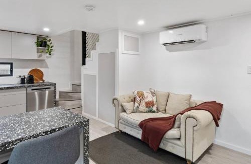 Central Mudgee House | Luxe Loft - Contemporary Comfort by Mudgee's CBD