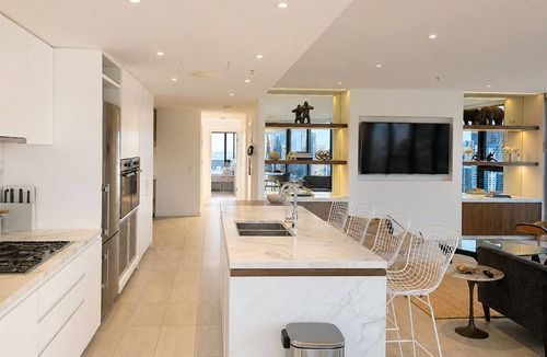 Fortitude Valley Apartment | LUXE PENTHOUSE | 3BR w/Panoramic Story Bridge, Brisbane River and City Views