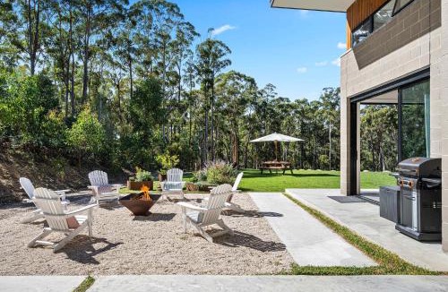 Eganstown House | Luxe Retreat 4min to Daylesford - 3BR Sleeps 8