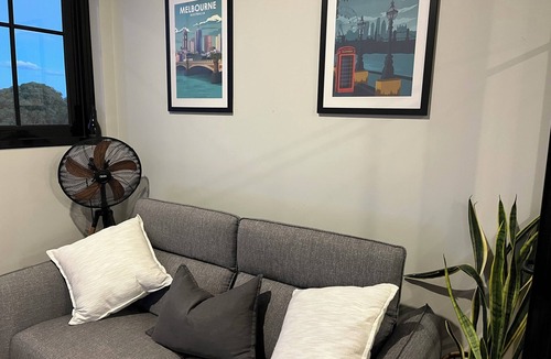 Kingston Apartment | Luxurious 2 Bed 2 Bath Woolstore apartment