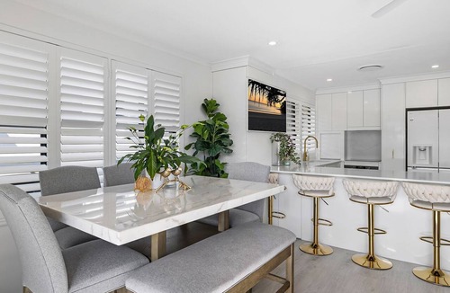 Maroochydore Apartment | luxurious 2 bedroom unit on Maroochydore River