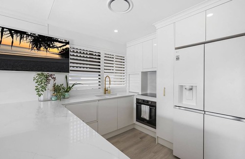 Maroochydore Apartment | luxurious 2 bedroom unit on Maroochydore River