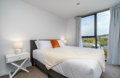 Phillip Apartment | Luxurious 2BR Escape with Exceptional Amenities - Hosted by Canstay