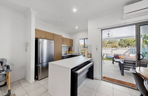 Underwood House | Luxurious 3-bedroom townhouse with pool
