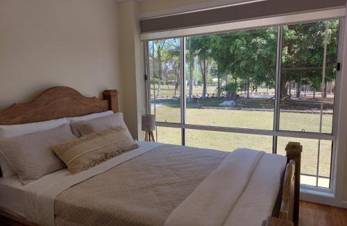 Chambers Flat Apartment | Luxurious Countryside Retreat - Visit our private apartment on our acreage property!