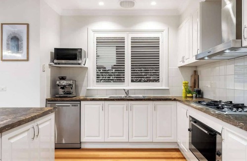 Templestowe Lower House | Luxurious Georgian Style Family Home with Cinema