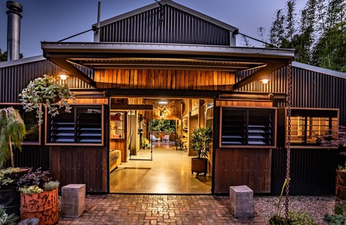 Bangalow House | Luxurious hidden Oasis minutes from Byron Bay