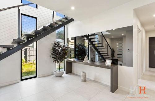 Sunderland Bay House | Luxurious Home Close to The Beach
