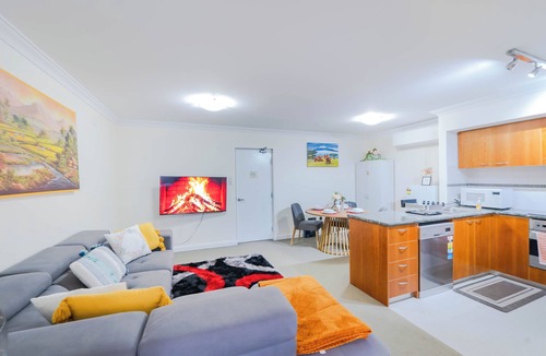 Perth Central Business District Apartment | Luxurious oasis 10mins to Perth DT, Elizabeth Quay & PCEC