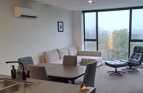 Gungahlin Apartment | Luxurious Private One Bedroom Apartment, Gungahlin