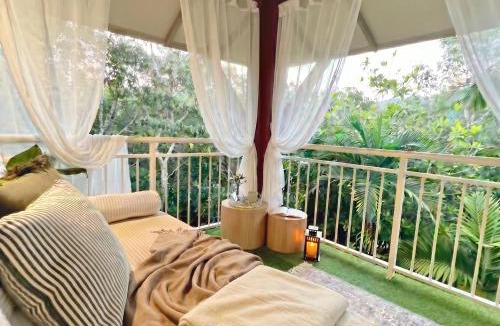 Cairns North Apartment | Luxury 2 Bedroom apartment, Treetop views, Resort with 4 swimming pools