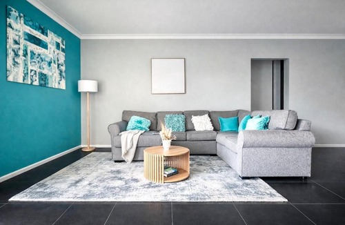 Golden Bay House | Luxury Beach House, Sleeps 8, Walk to Beach