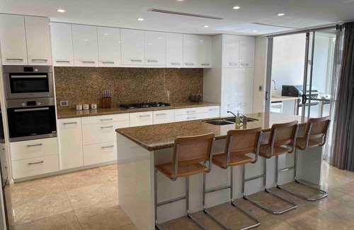 Mandurah House | Luxury canal front house with private mooring.