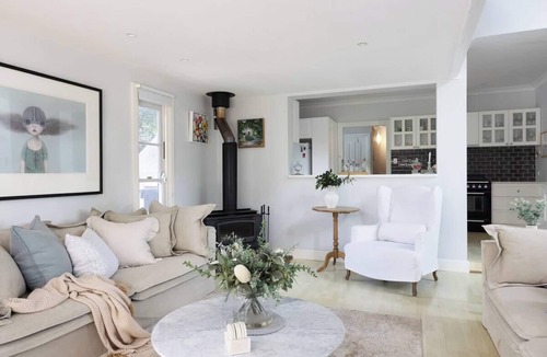 Witta House | Luxury Designer Country Cottage Escape