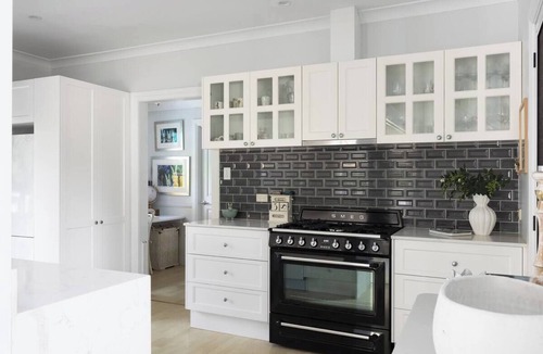 Witta House | Luxury Designer Country Cottage Escape