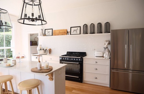 Durran Durra House | Luxury farm stay just 12 minutes from Braidwood