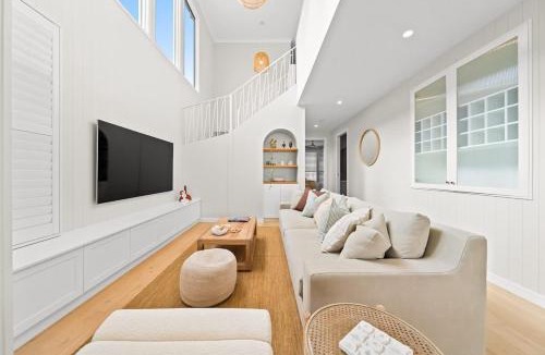 West End House | Luxury Grecian Villa with Magnesium Pool and BBQ