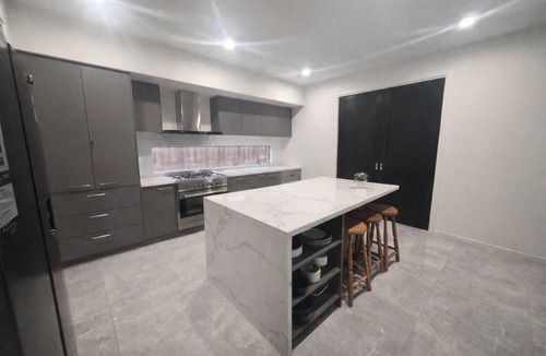 Melbourne House | Luxury Home | Spacious & Modern Living