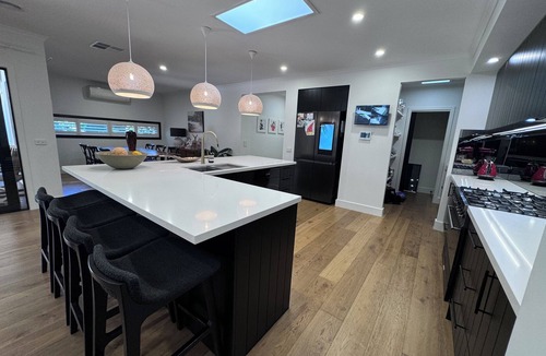 Mount Martha House | Luxury Home with Pool. Only 4 min walk to Mount Martha Beach