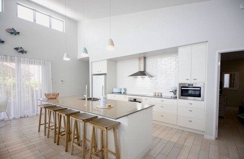 Machans Beach House | Luxury ocean property “ La Flotte” in North Qld