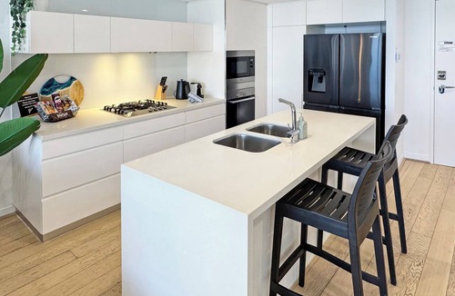 Broadbeach Apartment | Luxury Oracle Stay Ocean Views 2BR Lvl23