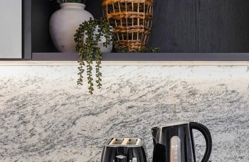 Docklands Apartment | Luxury Redefined: Your Unforgettable Stay Awaits