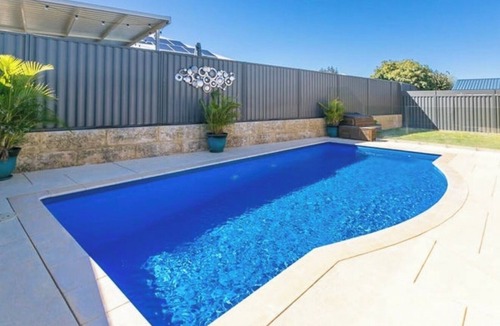 Aveley House | Luxury Swan Valley Escape | Pool, games, BBQ, 5BR