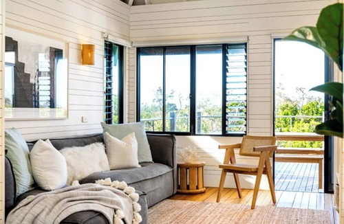 Broken Head House | Luxury Villas Seven Mile Beach House: Pool, Beach