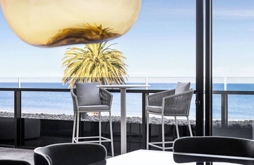 Albert Park Apartment | Luxury Villas The Parade Penthouse (Walk to beach)